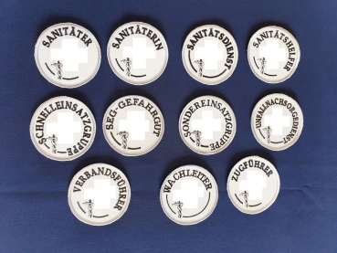 Preview: DRK-Emblem gestickt, DRK-NOTFALLSANITÄTER  uvm., Emblem Berufsbezeichnung, DRK-RETTUNGSSANITÄTERIN, Embleme mit Klett, RK-Embleme,