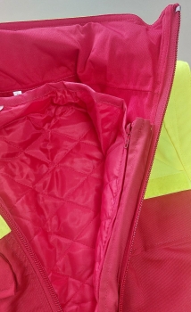 Einsatzanorak dunkelrot/neongelb Art. 8888, neongelbe Einsatzjacke, Rettungsdienstjacke mit gelben Reflexstreifen, Schutzjacke neongelb/rot
