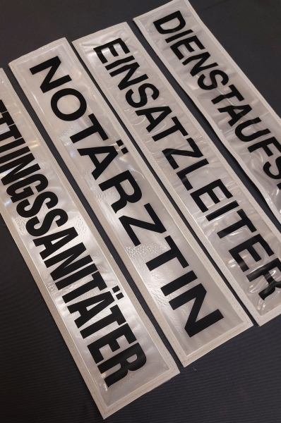 Rückenschilder weiss/schwarz, Rückenschild weiss mit schwarzer Schrift, Sonderpreisartikel, Rückenschilder in 42x8 cm,