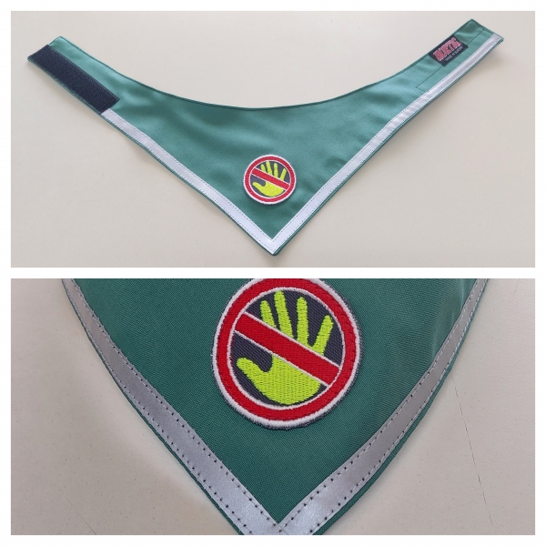 Emblem "NICHT STREICHELN"